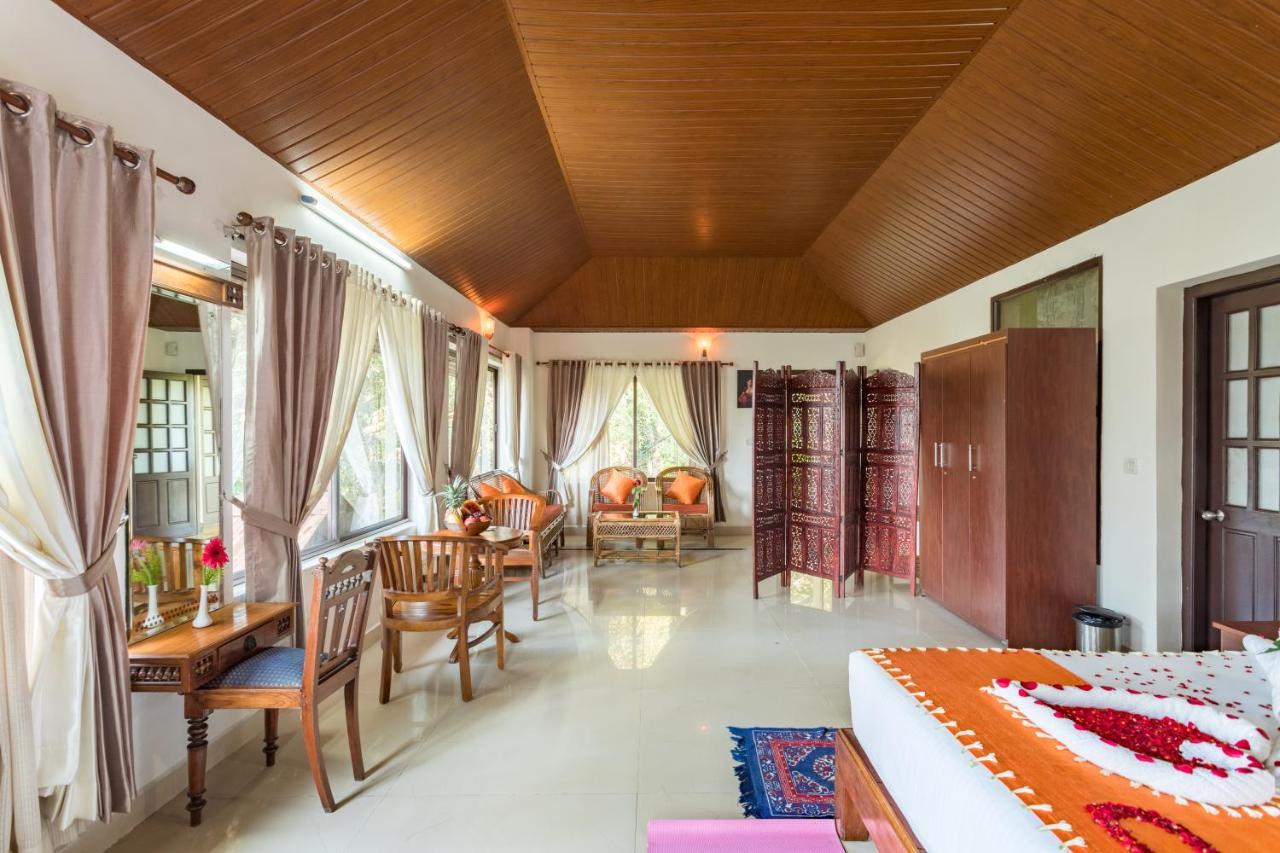 Violet Woods Hotel Munnar Exterior photo