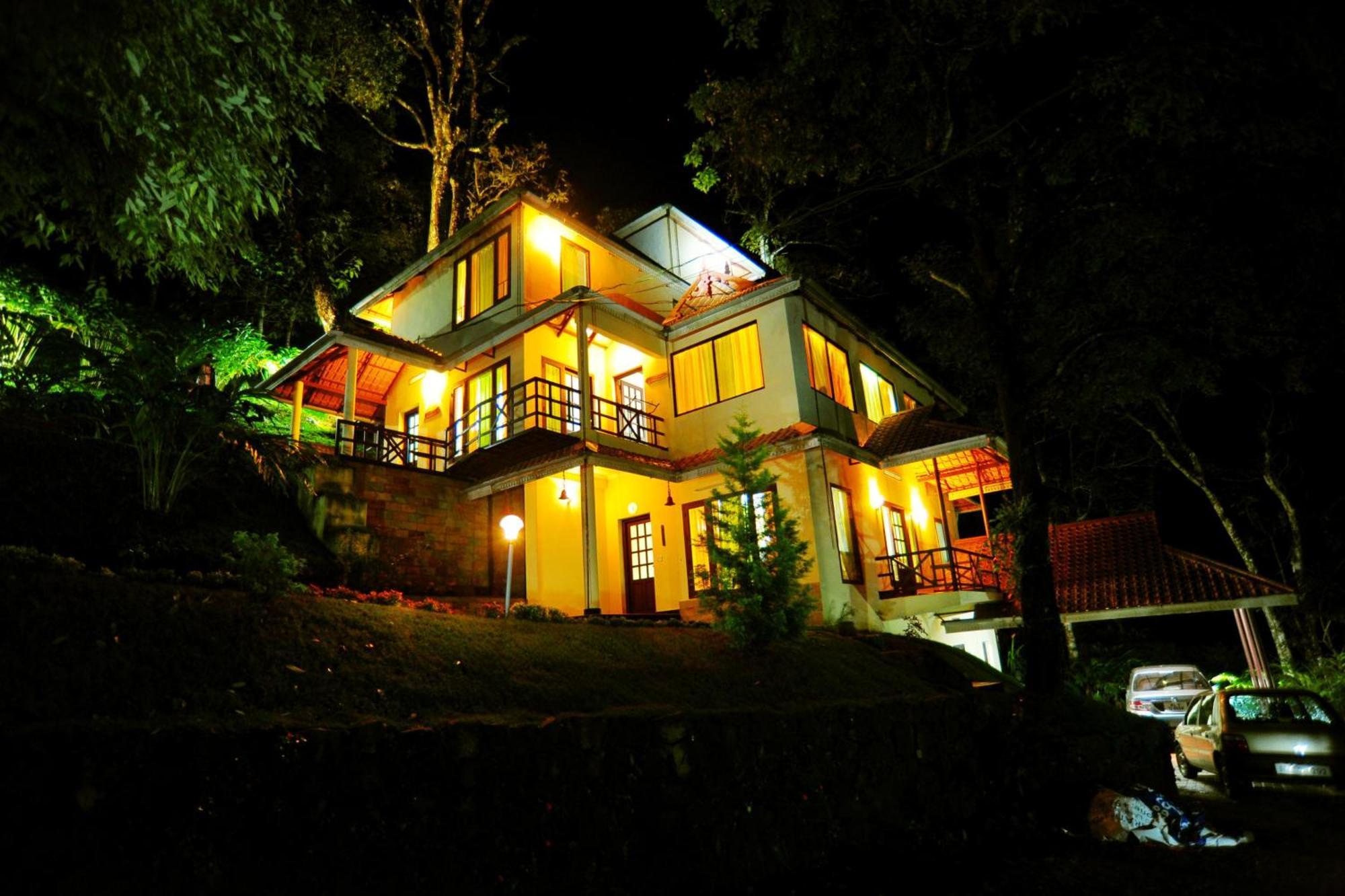 Violet Woods Hotel Munnar Exterior photo